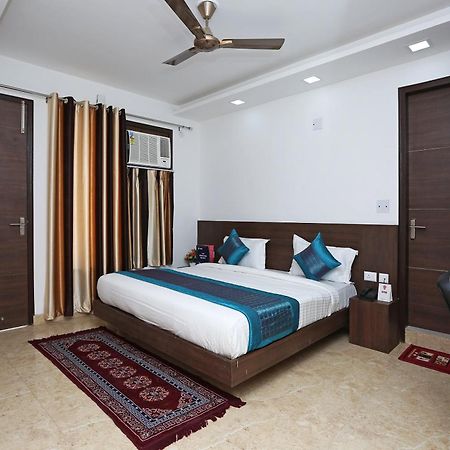 Hotel O Green Residency Near Appu Ghar Gurgáon Kültér fotó
