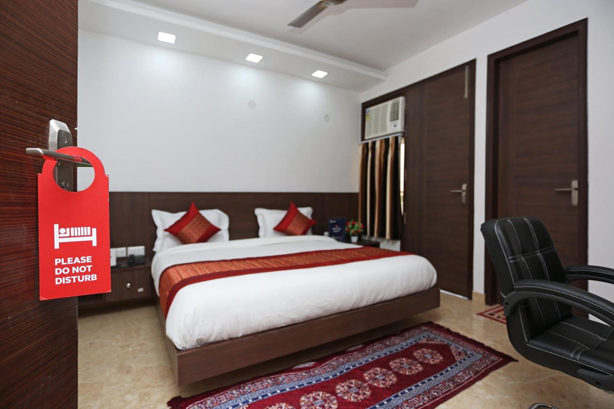 Hotel O Green Residency Near Appu Ghar Gurgáon Kültér fotó